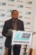 Dr. Martin YAMBAS, Délégué Régional de la Santé Publique pour le Littoral: cliquer pour aggrandir